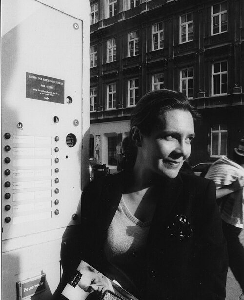 Amanda Michalopoulou